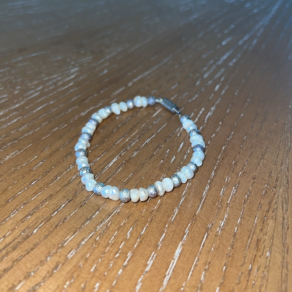 Vintage Faux Mini Pearl Bracelet